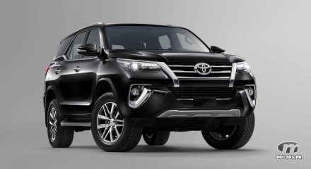 Toyota Fortuner 2022 front 